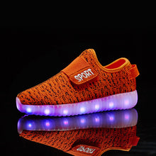 New fashion light up kids led shoes luminous girl boys shoes color glowing casual with simulation sole charge for Childrens